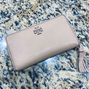Tory Burch wallet